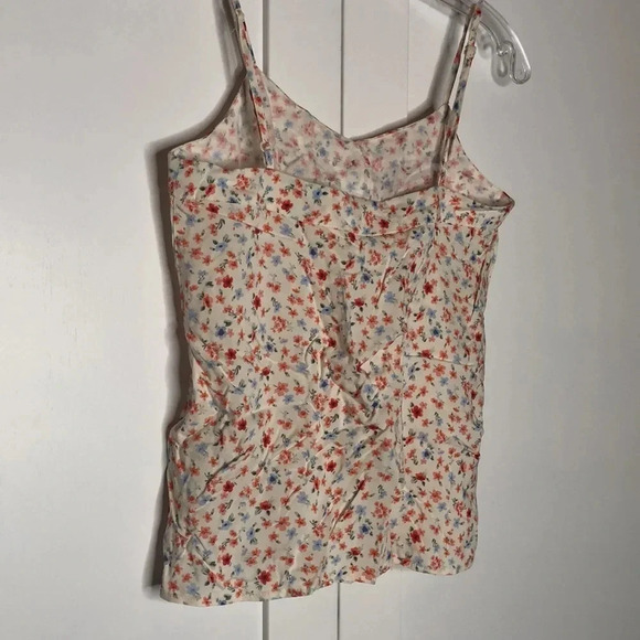 🌸NEW🌸 PINK ROSE Floral Blouse. - Picture 4 of 7